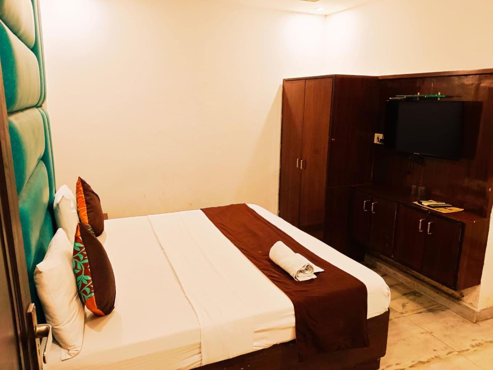 The Tark Near Igi Airport Hotel 4*